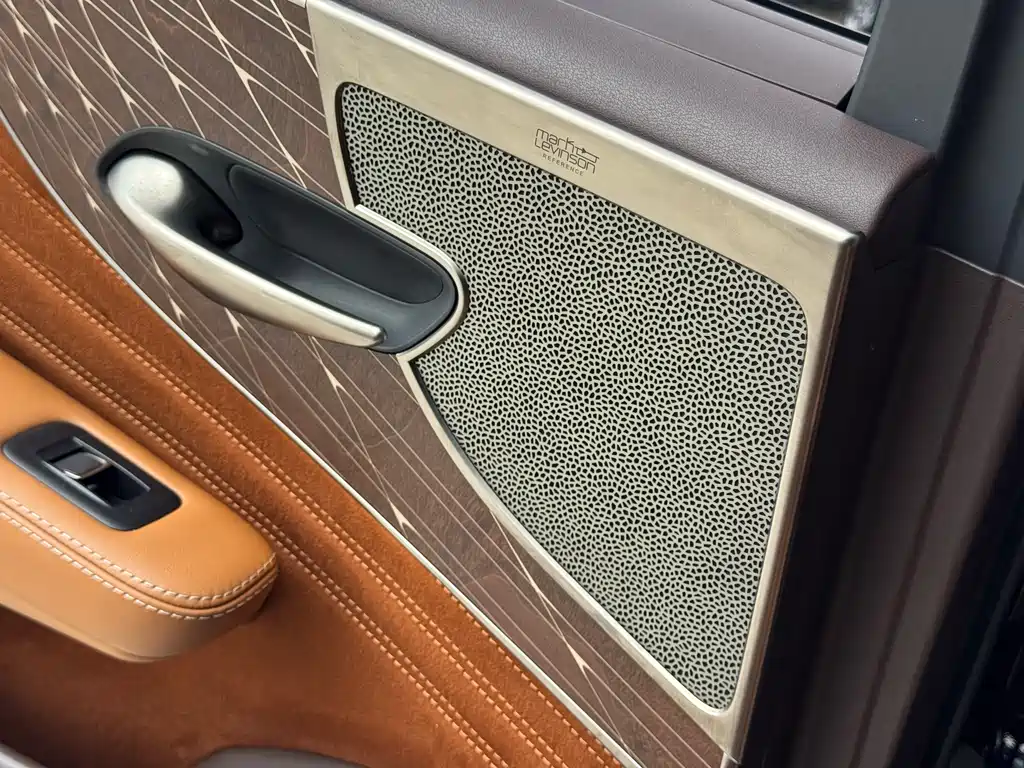 Lexus LS 2019 — фото 14