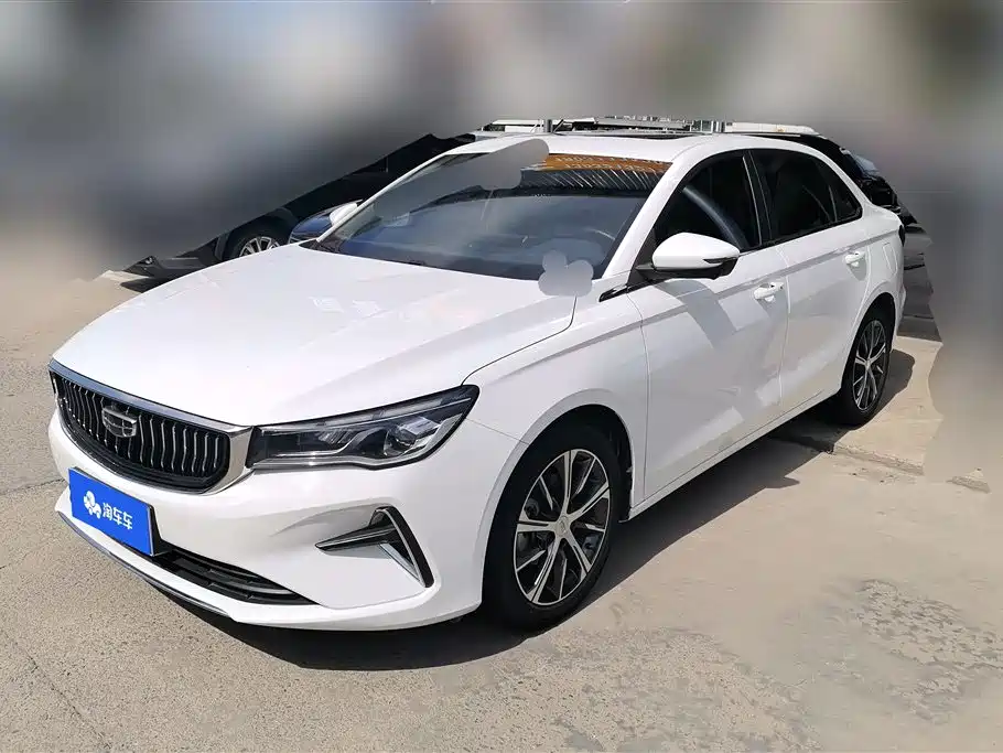 Geely Emgrand 2023