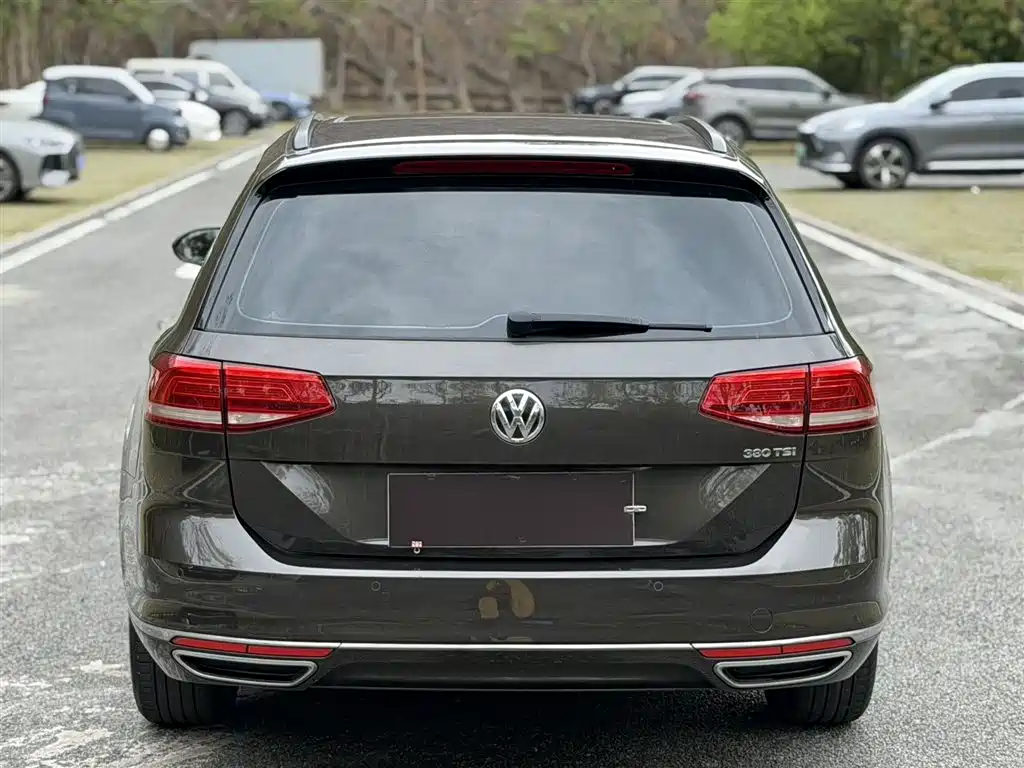 Volkswagen Viloran 2016 — фото 8