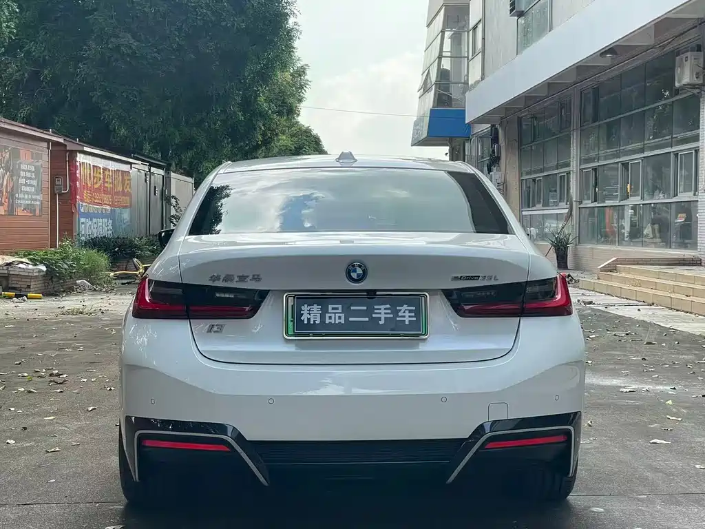 BMW i3 2025 — фото 11