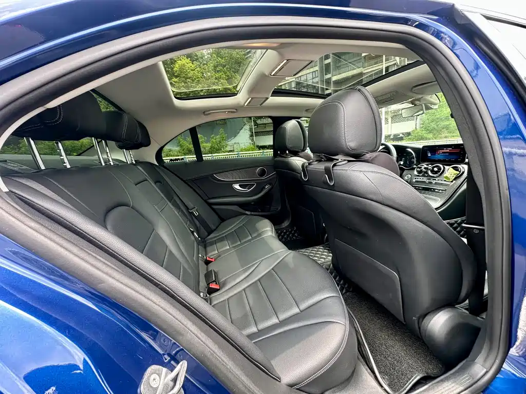 Mercedes-Benz C-Class 2019 — фото 15