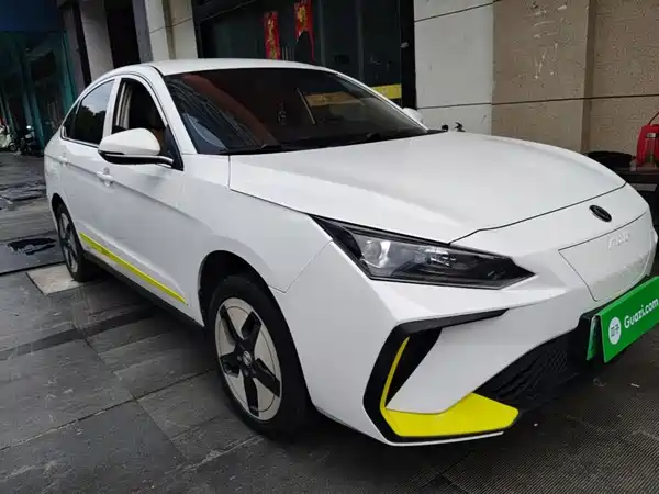 Dongfeng E70 2023