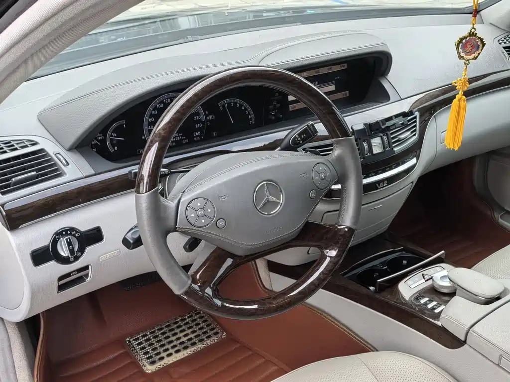 Mercedes-Benz S-Class 2012 — фото 11