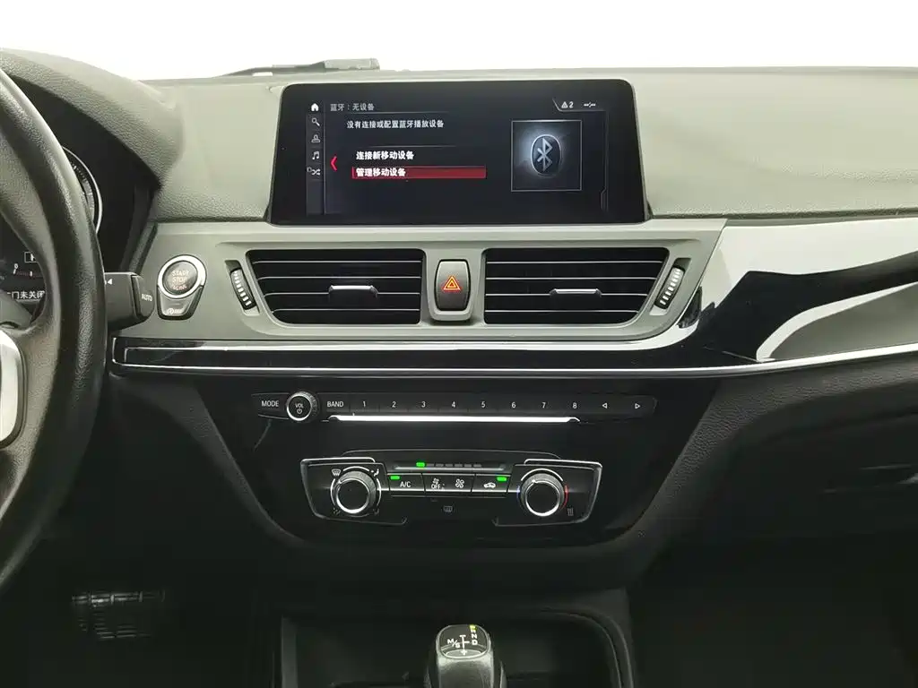 BMW 1 Series 2019 — фото 12