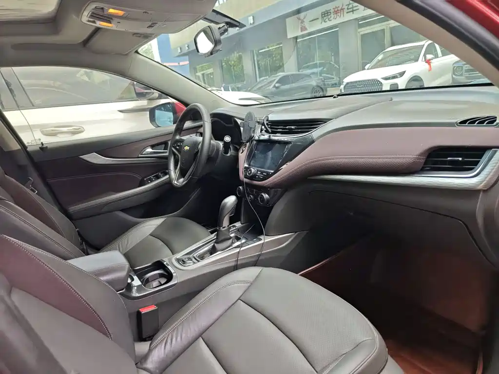 Chevrolet Malibu 2016 — фото 11
