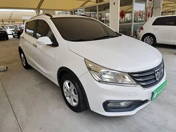 Baojun 310 2016