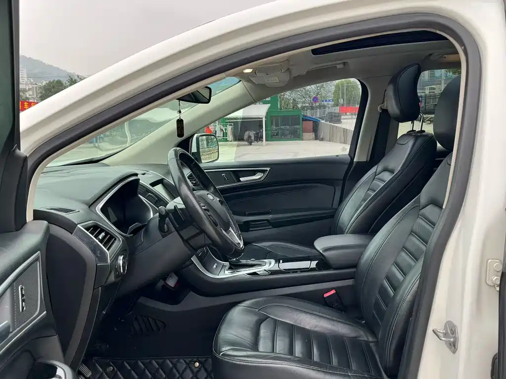 Ford Edge 2015 — фото 7