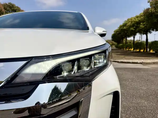 GAC Trumpchi M6 2025