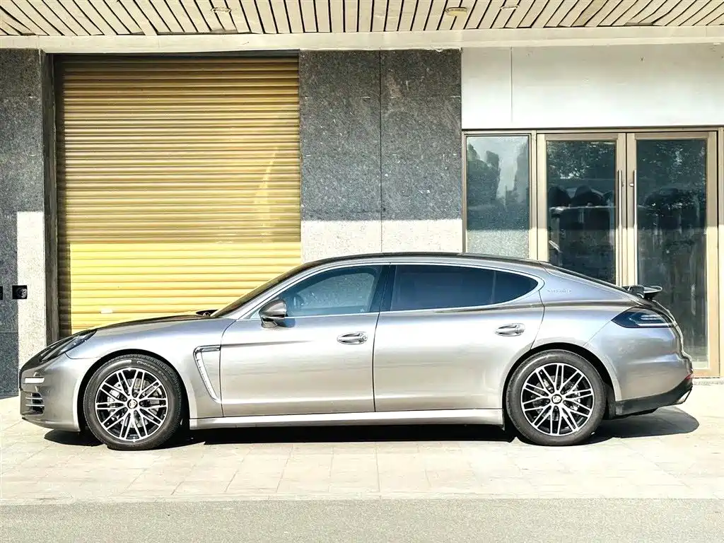 Porsche Panamera 2016 — фото 7