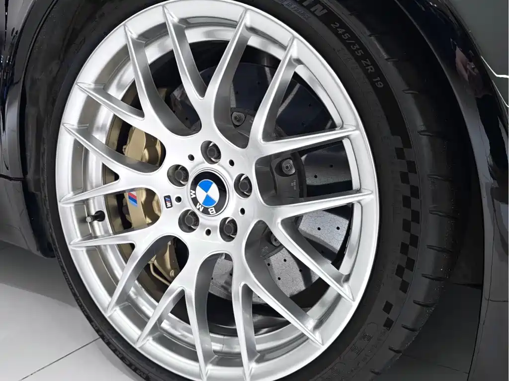 BMW 1 Series M 2012 — фото 7