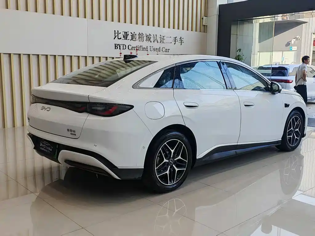 BYD Seal 06 2025