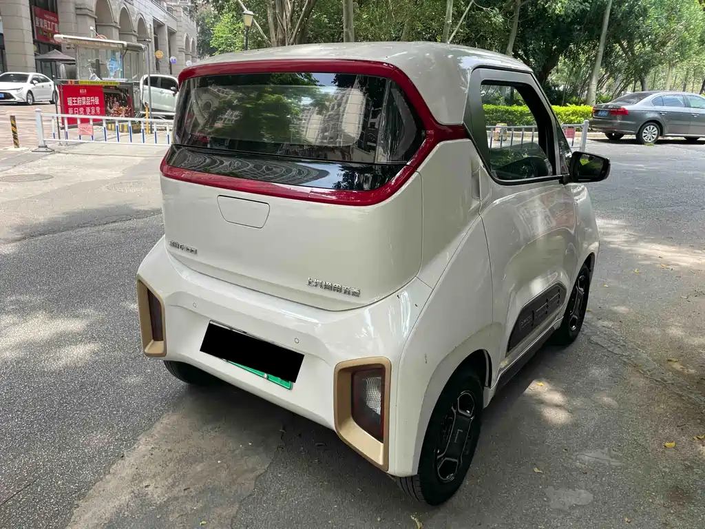 Baojun E200 2019