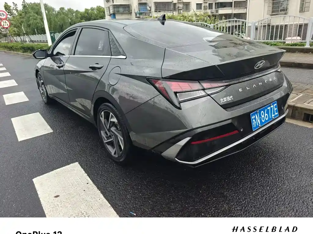 Hyundai Elantra 2023