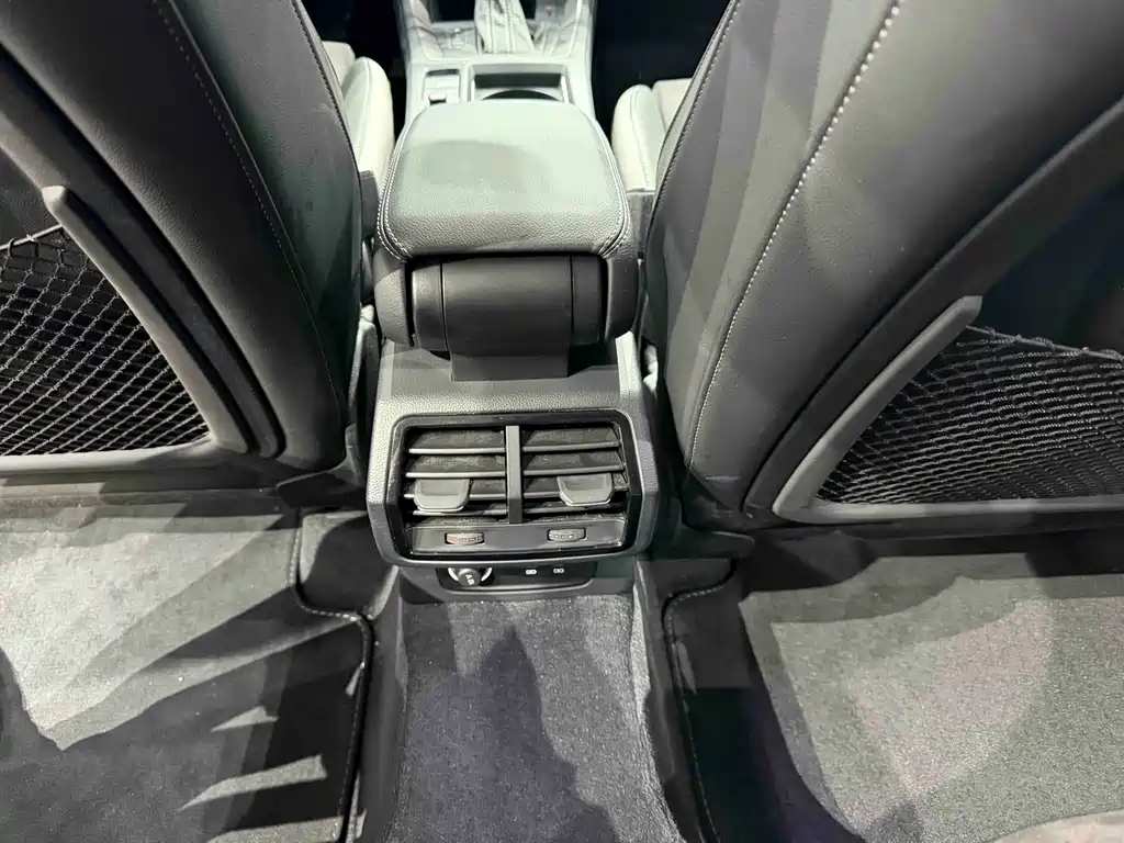 Audi Q3 2022 — фото 14