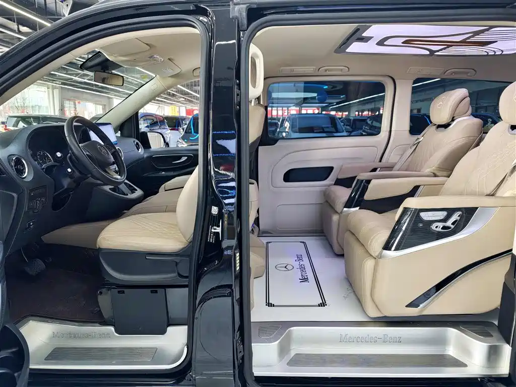 Mercedes-Benz Vito 2023 — фото 14