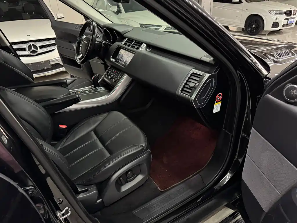 Land Rover Sport 2017 — фото 17