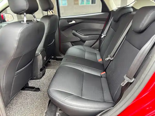 Ford Focus 2015