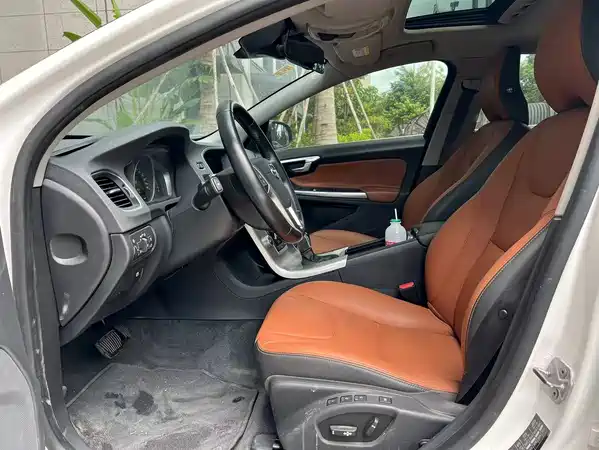Volvo S60 2019