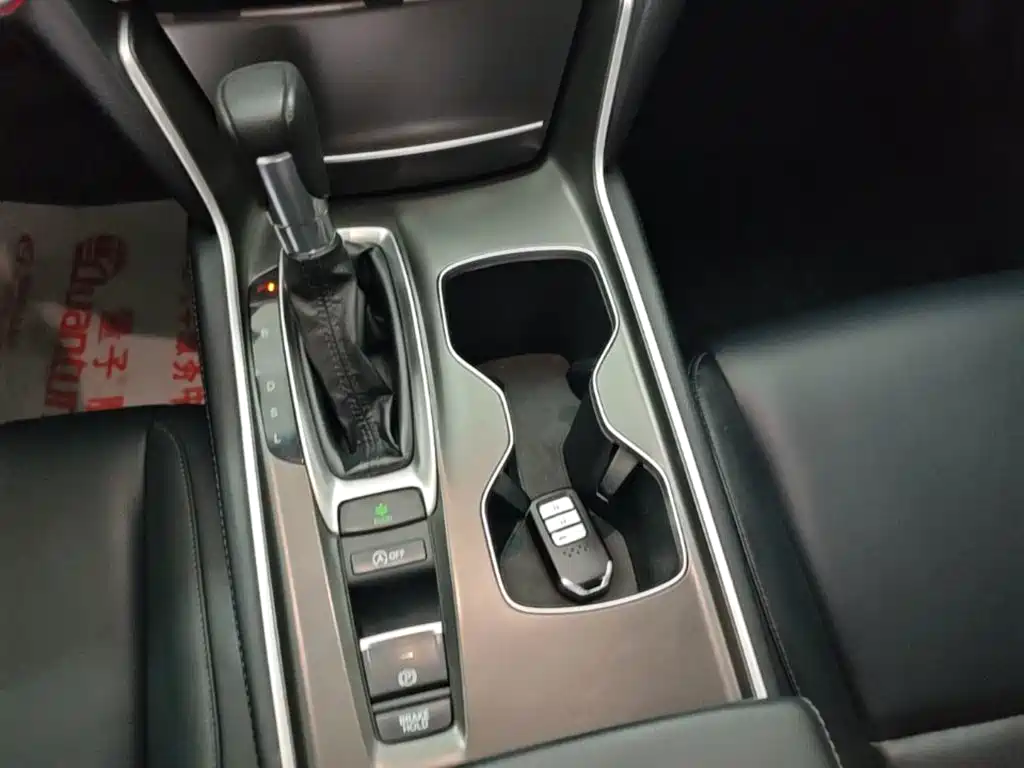 Honda Accord 2019 — фото 14