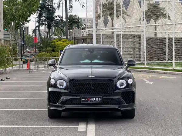 Bentley Bentayga 2023