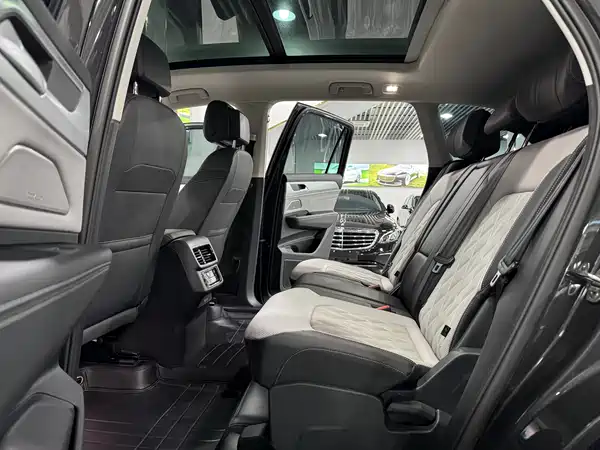 Volkswagen Tavendor 2023