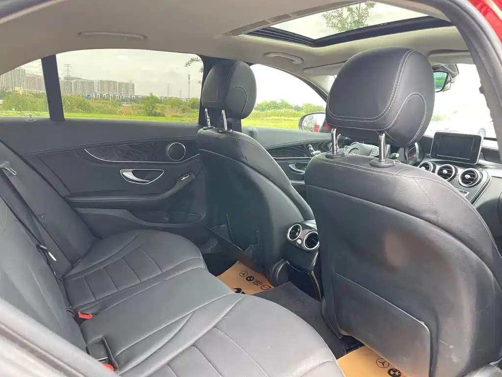 Mercedes-Benz C-Class 2018 — фото 16