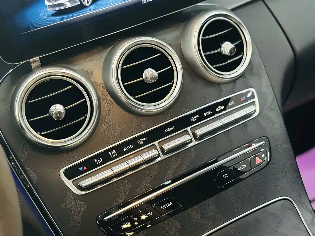 Mercedes-Benz C-Class 2023 — фото 13