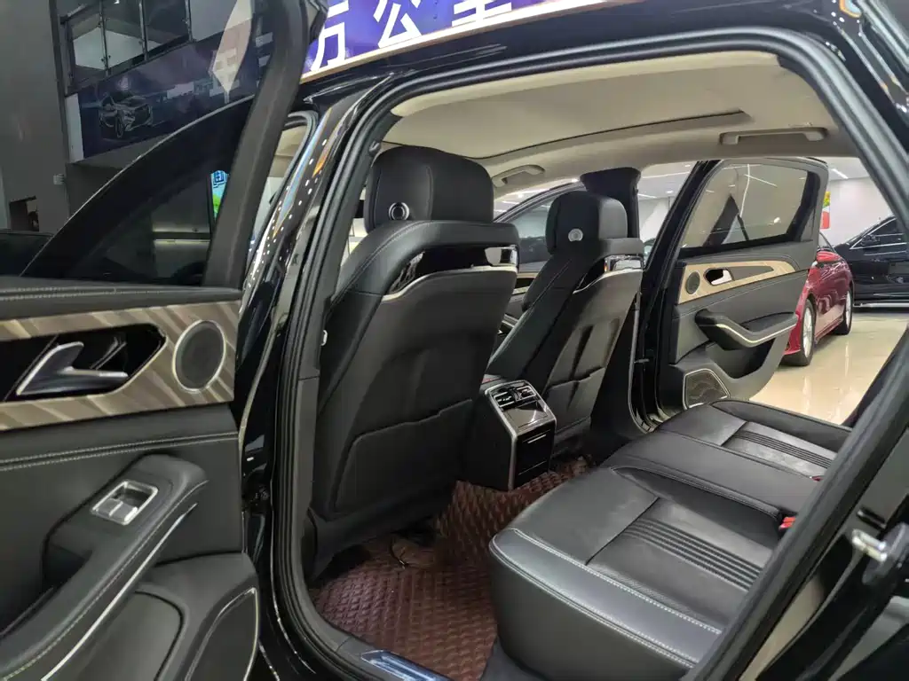 Hongqi H9 2022 — фото 10