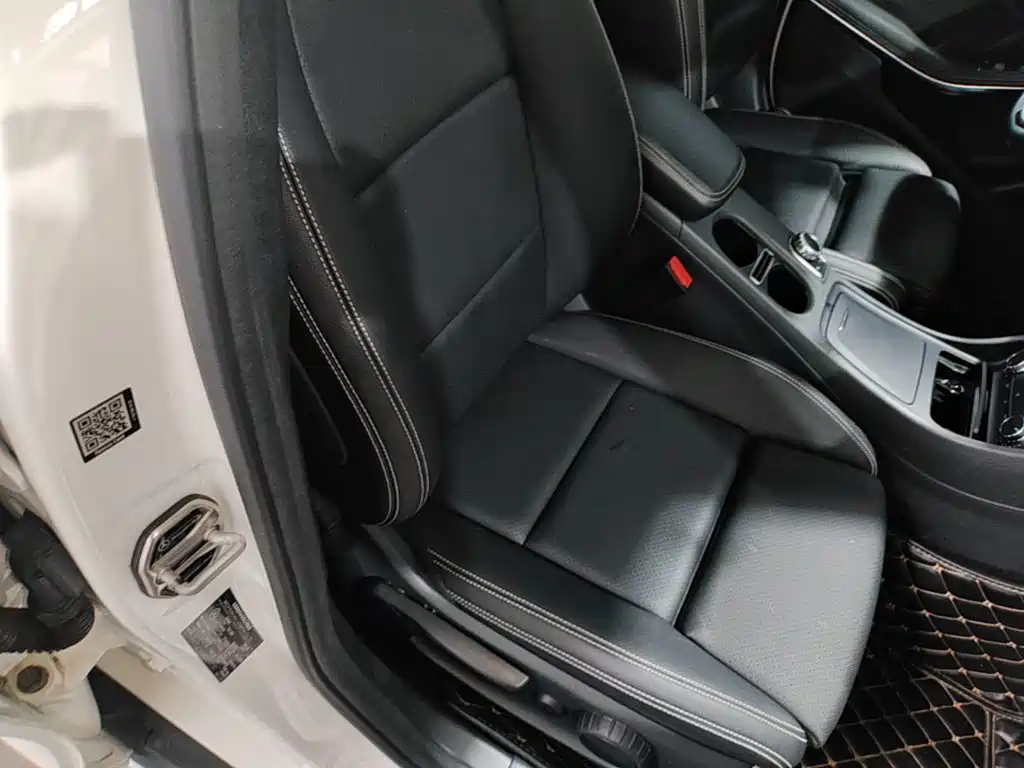 Mercedes-Benz GLA 2017 — фото 20