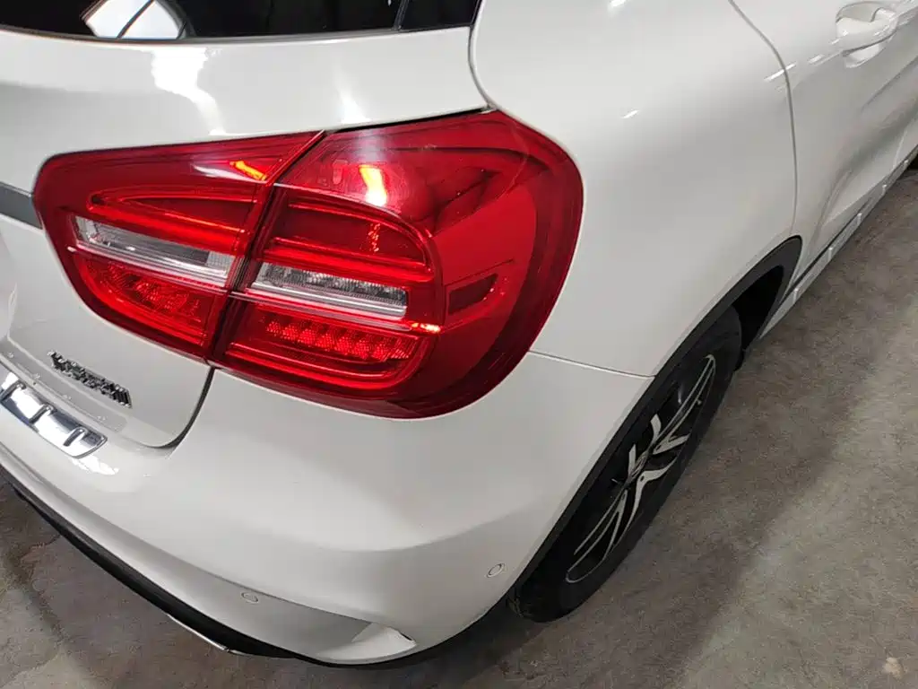 Mercedes-Benz GLA 2017 — фото 24