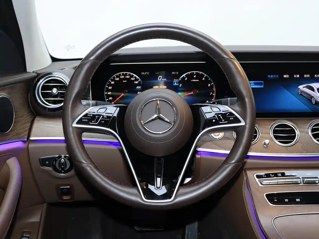 Mercedes-Benz E-Class 2023 — фото 21