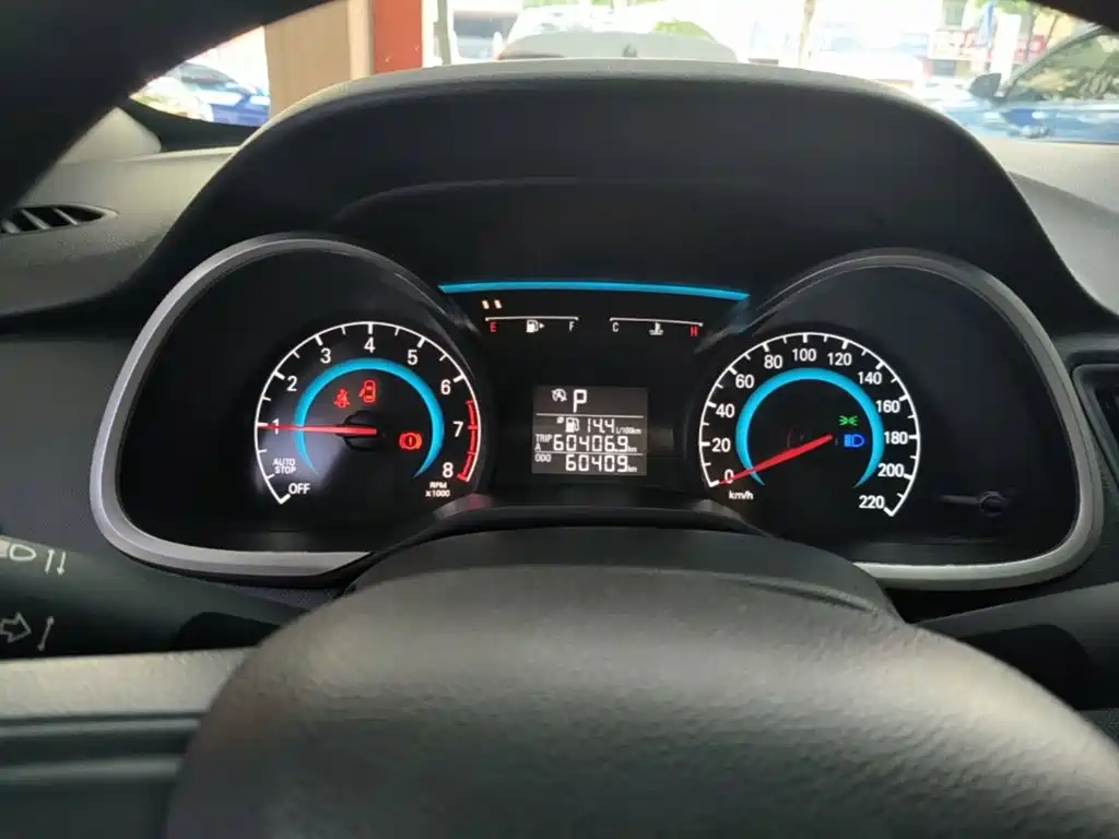 Chevrolet Cavalier 2018 — фото 12