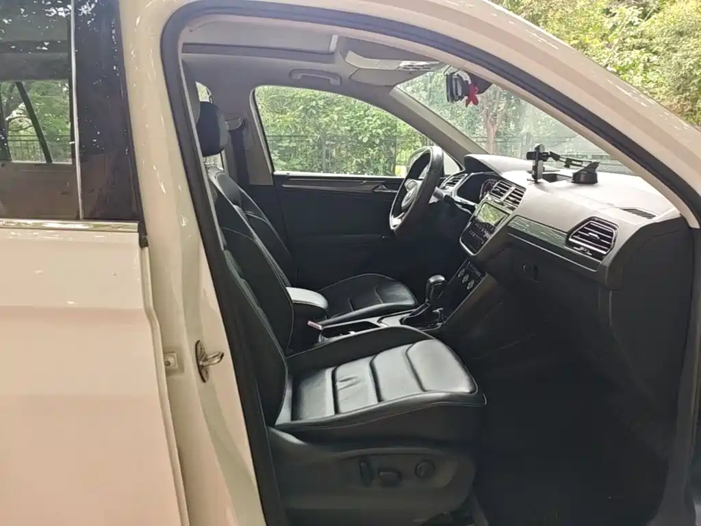 Volkswagen Tiguan L 2020 — фото 25