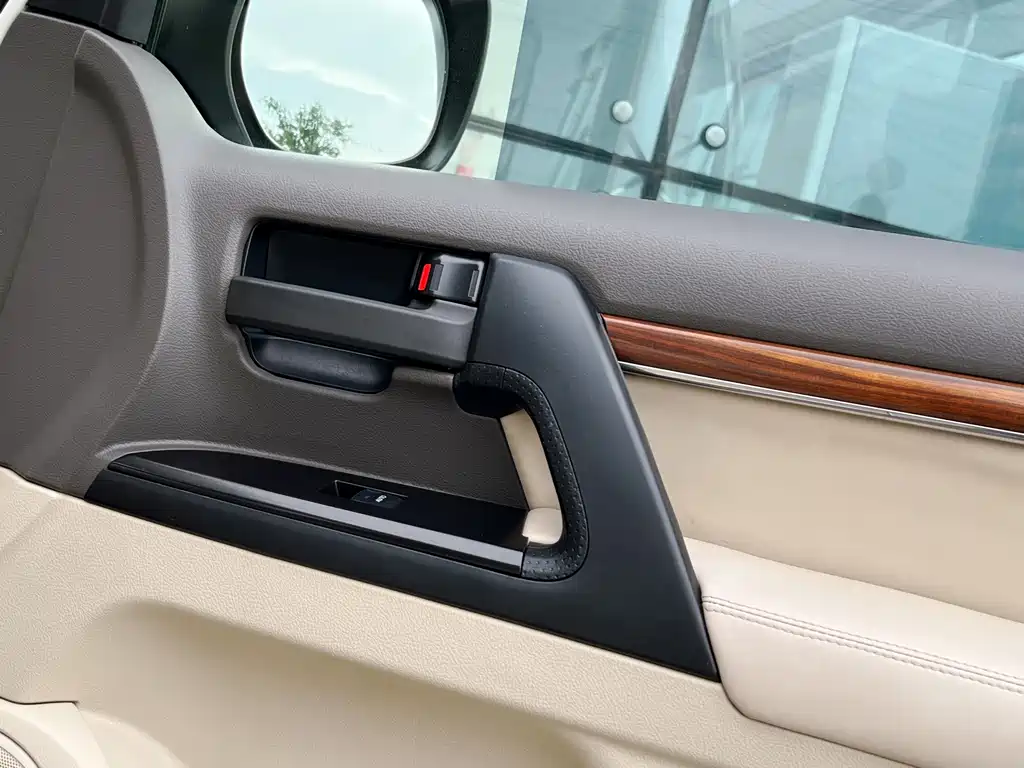 Toyota Land Cruiser 2019 — фото 14