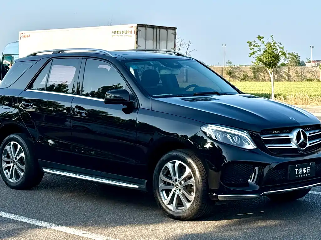 Mercedes-Benz GLE 2018 — фото 2