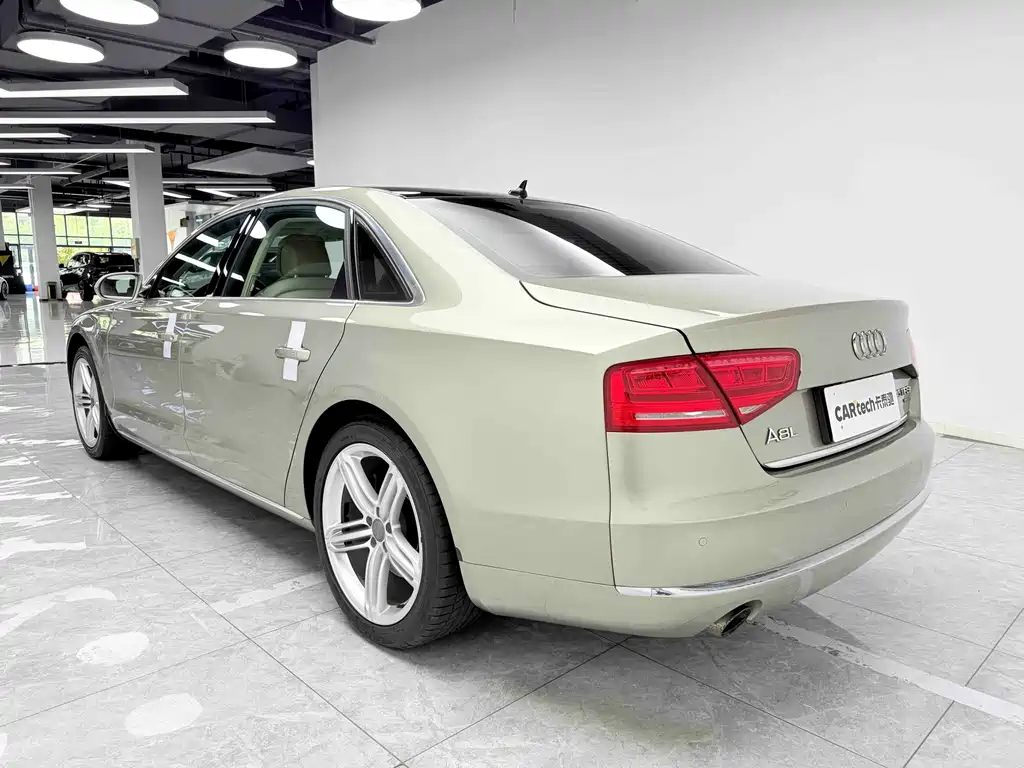 Audi A8 2014 — фото 4