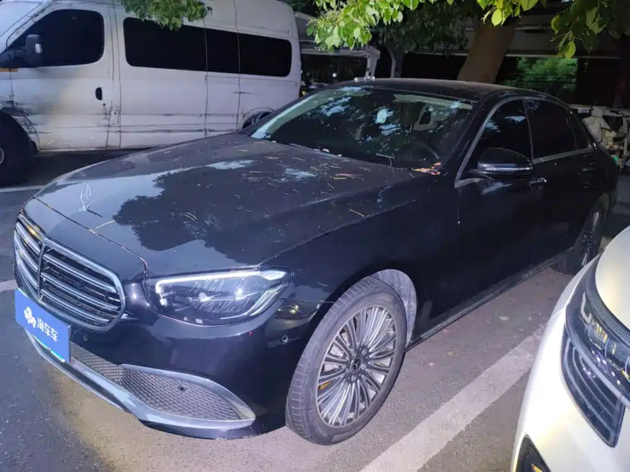 Mercedes-Benz E-Class 2022