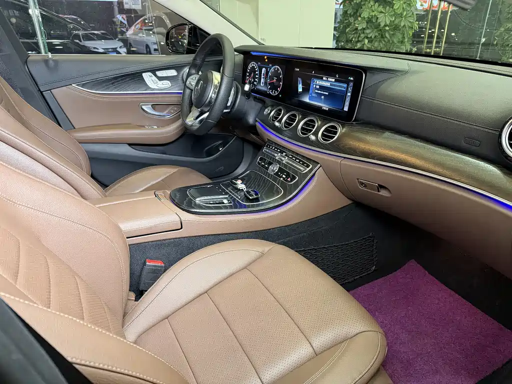 Mercedes-Benz E-Class 2019 — фото 14