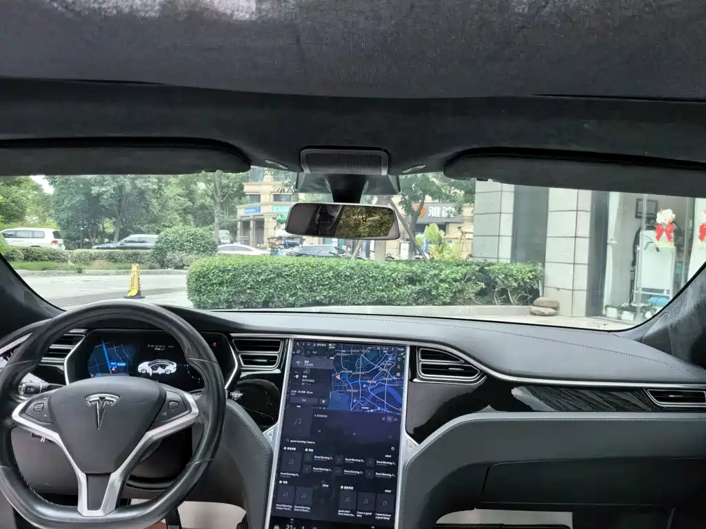 Tesla Model S 2018 — фото 7
