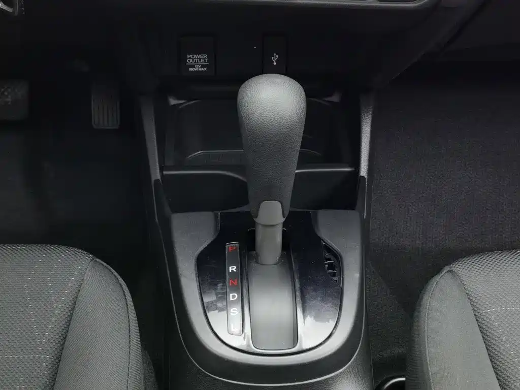 Honda Fit 2017 — фото 13