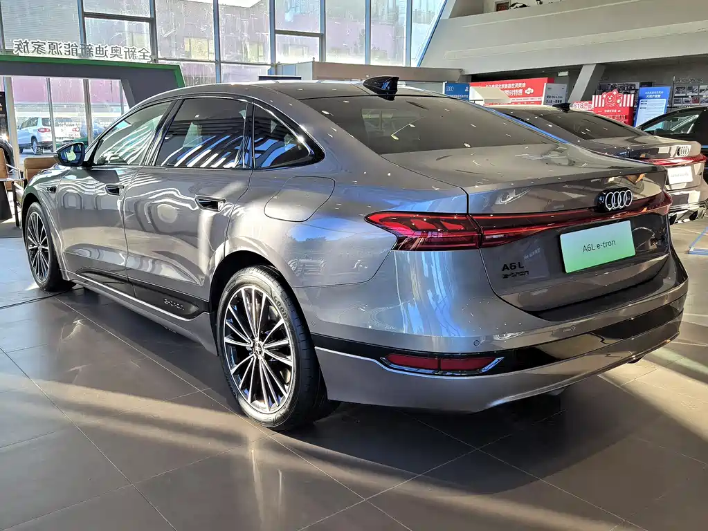 Audi A6L e-tron — фото 4