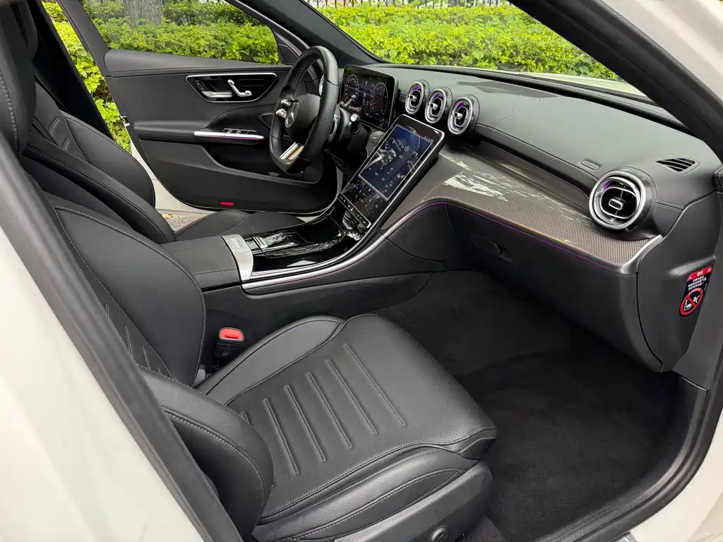 Mercedes-Benz C-Class 2022 — фото 11