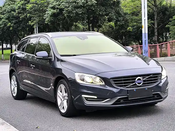 Volvo V60 2014