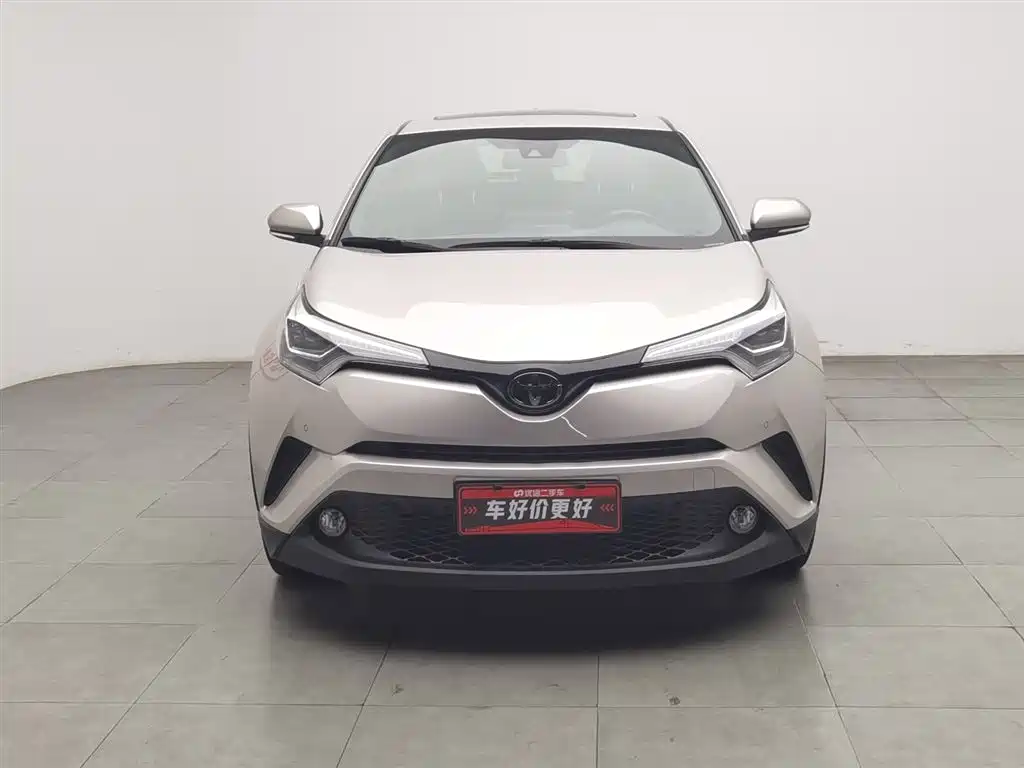 Toyota C-HR 2019 — фото 3