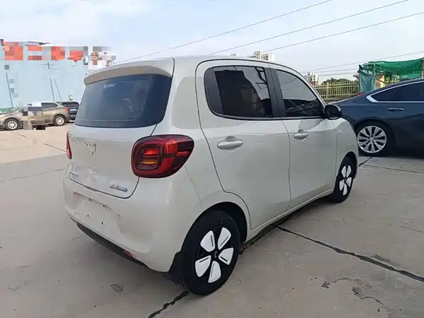 Wuling Hongguang MINIEV 2025