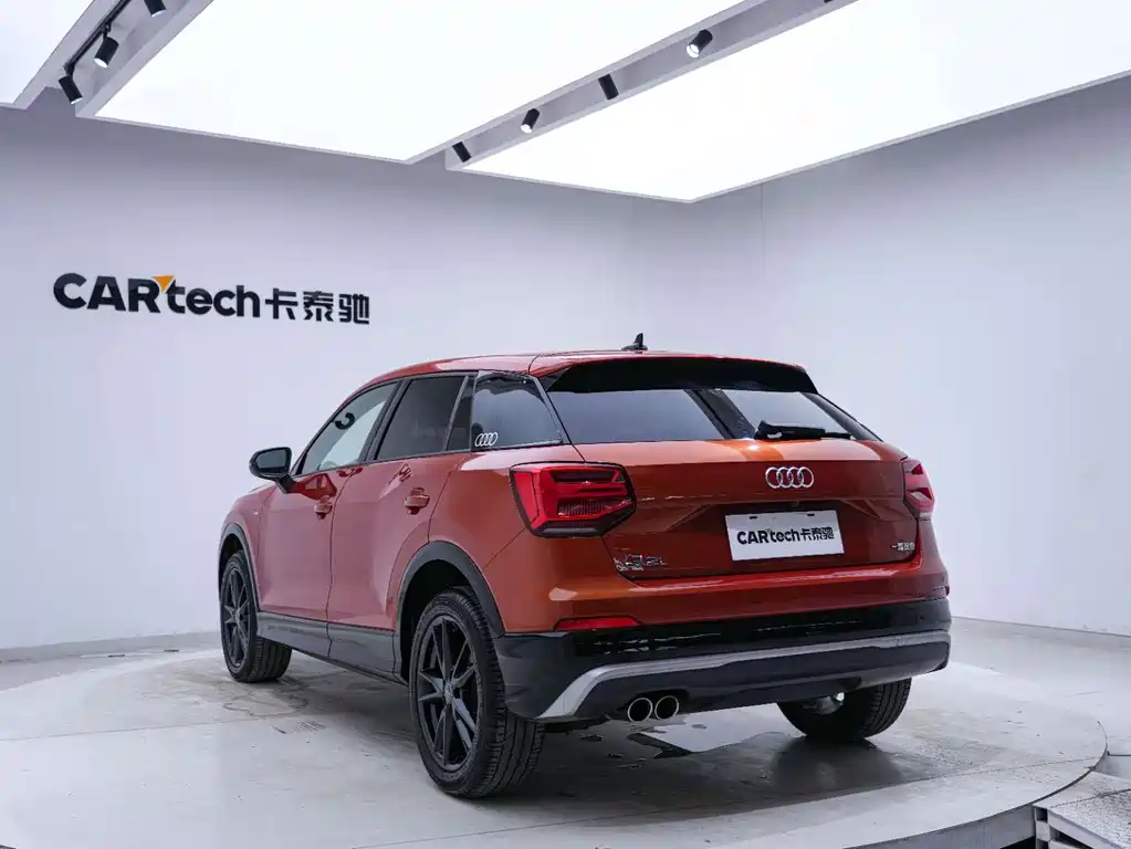 Audi Q2L 2019 — фото 17