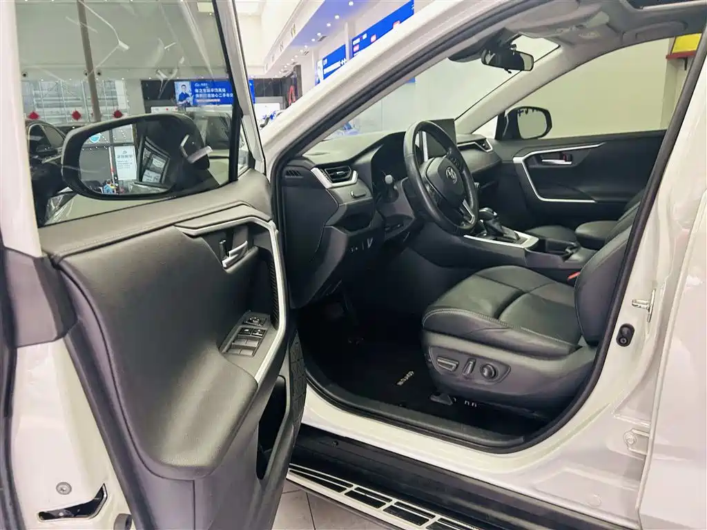 Toyota Wildlander 2021 — фото 20