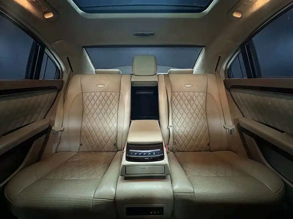 Mercedes-Benz S-Class AMG 2012 — фото 12