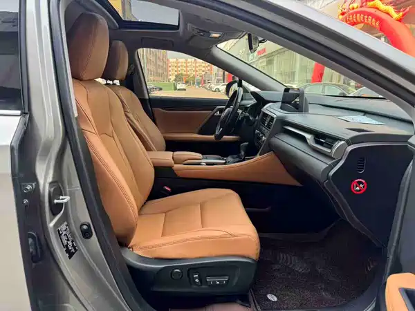Lexus RX 2020