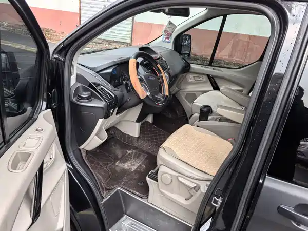 Ford Tourneo 2017